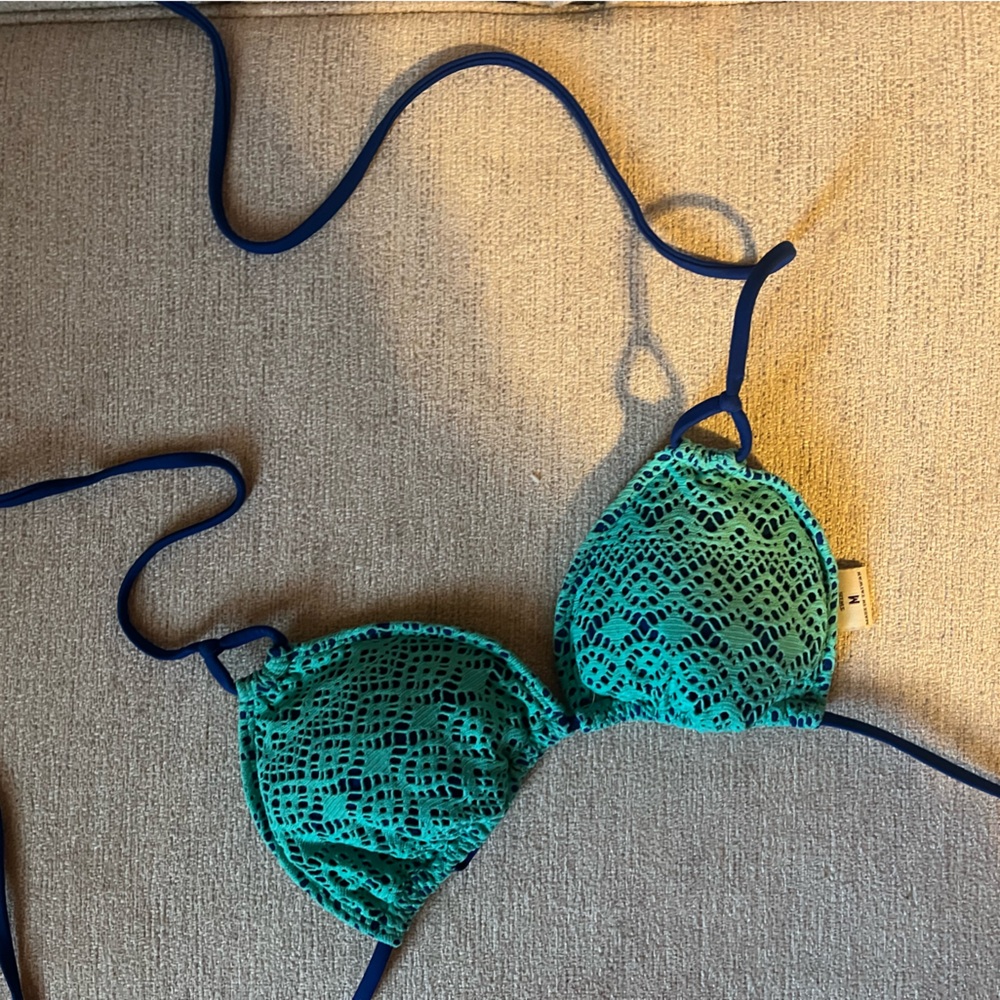 Hollister bathing suit top